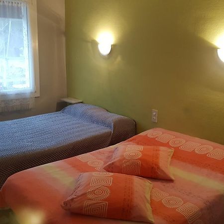 Hotel Des Voyageurs Mayenne Εξωτερικό φωτογραφία